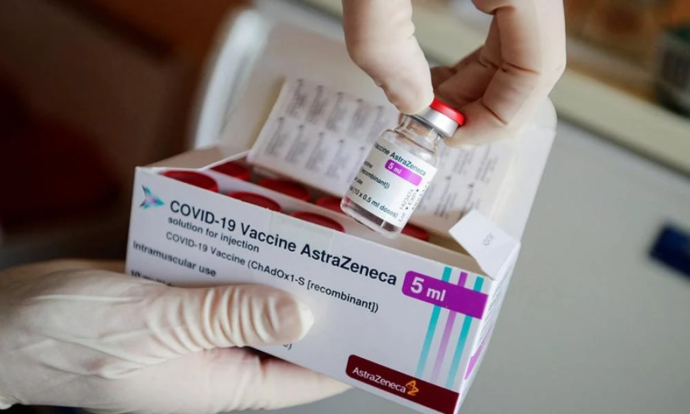 Astrazeneka: Αποσύρει το εμβόλιο κατά της Covid που μπορούσε να προκαλέσει σπάνιες θρομβώσεις- Ποιον λόγο επικαλείται